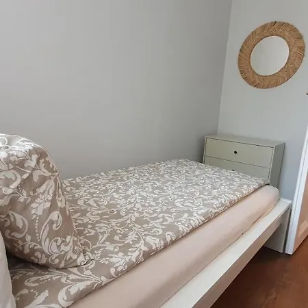 Downtown Heart 3bdr Jokai Square Ac 布达佩斯